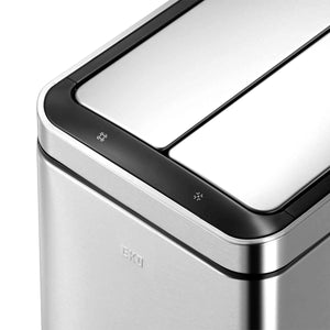 【直感的な操作パネル】スマートなデジタルパネルで、センサーモードのON/OFFや手動開閉もスムーズに行えます。