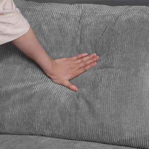 【ふかふかの座り心地】ポケットコイルとシリコンフィルを贅沢に使用したクッションは、もっちりとした弾力で体をしっかりと支えます。