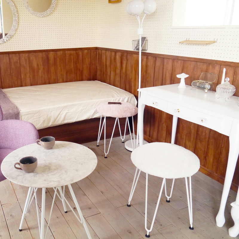 【理想のドレッサー】奥行きスリムなデザインで、限られたスペースでもメイクアップを楽しむドレッサーとして活躍します。