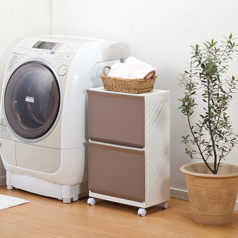 【洗練されたランドリー空間】洗濯機の横にすっきりと収まり、使いたい時にサッと取り出せるタオル収納にも最適です。