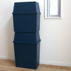 【空間に溶け込む】ナイトブルーは、落ち着いた色合いでどんなお部屋にも自然に馴染み、インテリアの一部として美しく存在します。