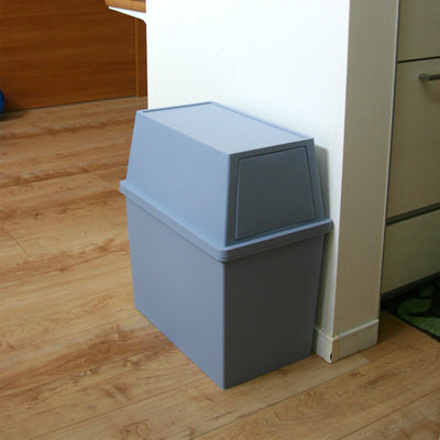積み重ねて使えるので縦のスペースを有効活用できるゴミ箱の30Lスリムタイプです。