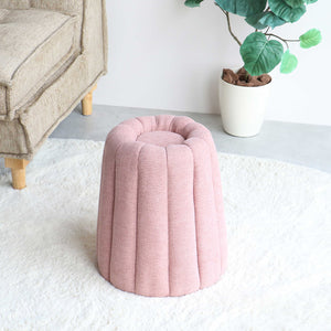 【空間に彩りを添える】上品なピンクカラーで、お部屋に柔らかなアクセントを加え、心地よい雰囲気を演出します。