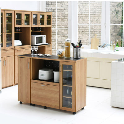 デザイン、機能性、コスパの三拍子揃ったkeittioシリーズの幅120cmの食器収納付きキッチンカウンターです。