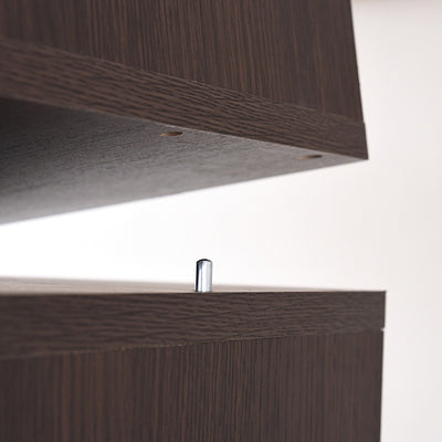 上置き本棚は、簡単に本棚本体と安定感のある連結が可能です。