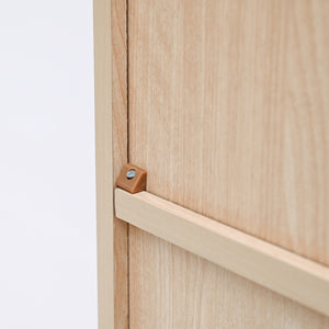 【強度と耐久性を高める、安心の補強パーツ】見えない部分にもしっかりとした補強が施されており、長く安心してお使いいただける設計です。