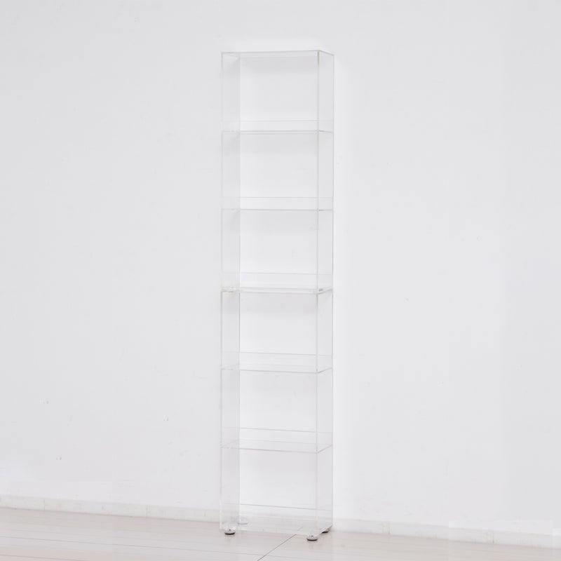 【お部屋に溶け込む透明ラック】まるでオブジェのように美しい透明なアクリルが、圧迫感を与えることなく空間に溶け込み、お部屋をより広くスタイリッシュに見せてくれます。