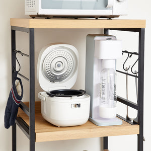 【調理家電を、賢く収納】炊飯器やケトルなど、よく使う家電を使いやすい高さにまとめて置けば、毎日の家事効率がぐっと上がります。