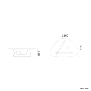 【空間を広く見せる低重心】高さ410mmの設計と透明なガラス天板が、ゆとりのある広さながらも圧迫感なく空間に馴染みます。