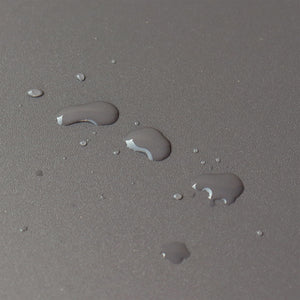 【雨に強い素材】本体にはガルバナイズド処理を施し、サビに強く屋外でも安心です。