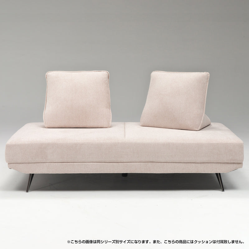 【上品なベージュカラー】明るく優しい色合いのベージュは、空間に温かみと広がりをもたらします。