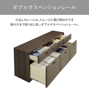 【奥まで見渡せる快適な使い心地】重い書類も楽々出し入れできる、堅牢なレール構造。