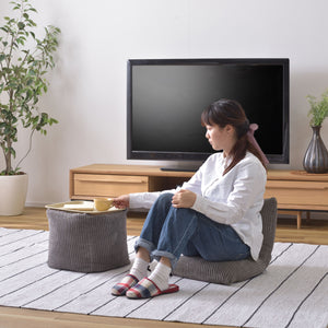 【使い方色々】座椅子やオットマンとして、あなたのくつろぎのスタイルに合わせて自由な使い方ができます。