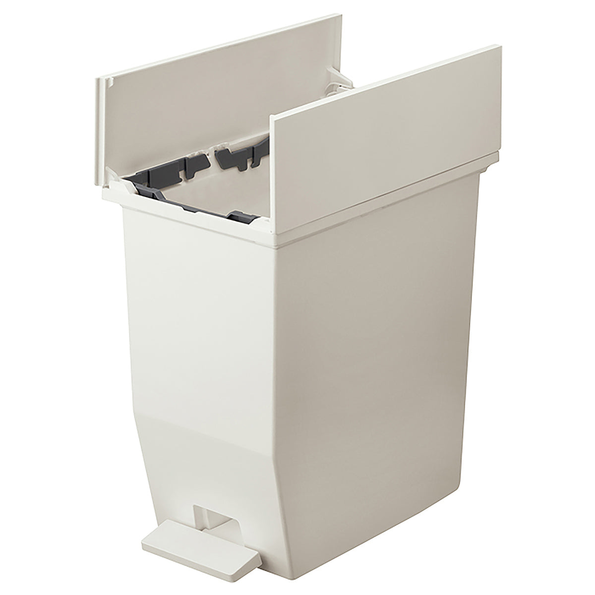 【ゴミ袋交換もスムーズ】フタは開いた状態でロック可能なので、ゴミ袋のセットや交換が楽に行えます。