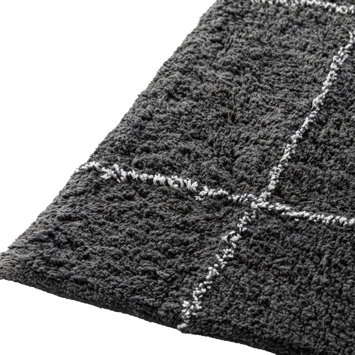 【こだわりのディテール】ハンドメイド感のあるラインが、温かみをプラスします。