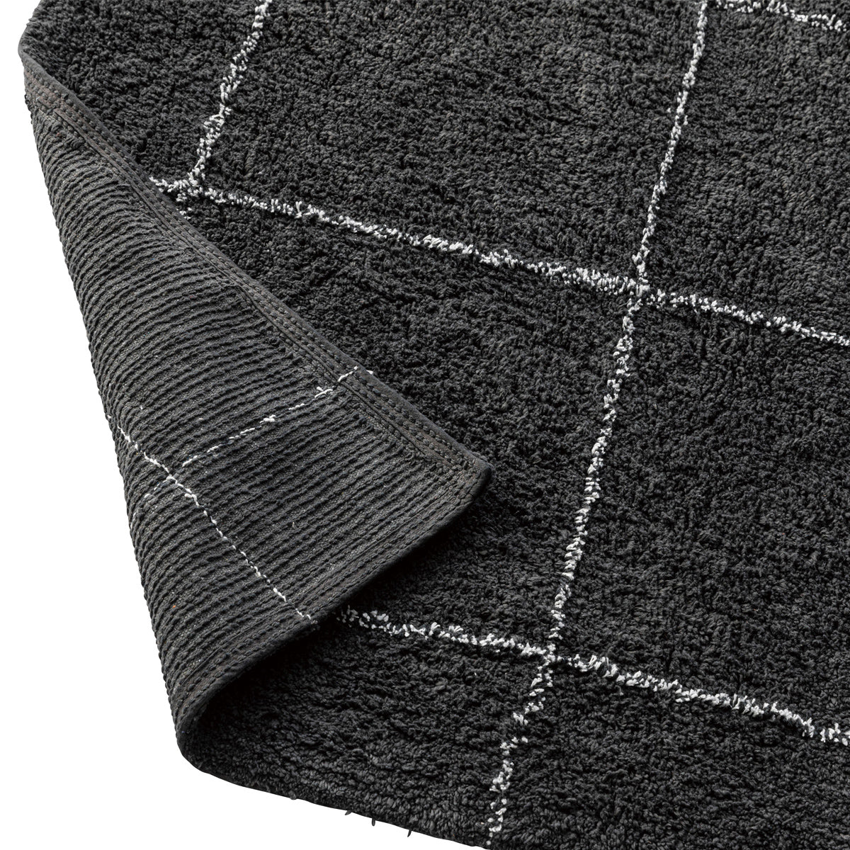 【しっかりとした作り】裏面も丁寧に仕上げており、長くご愛用いただけます。