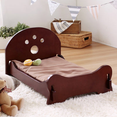 特別なサイズな為、ベッドに合った敷き布団もセットになっております。寝姿がかわいい！小型犬・ネコちゃん兼用木製すのこベッド。