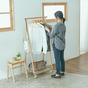 【日常をスムーズに】服を選ぶひとときも、必要なものをサッと取り出せる快適な設計で、毎日の準備がスムーズになります。