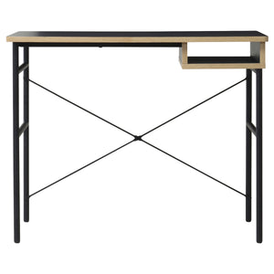 【計算された機能美】シンプルなデザインの中に、使いやすさを追求したデスク下のオープンスペースを配置。