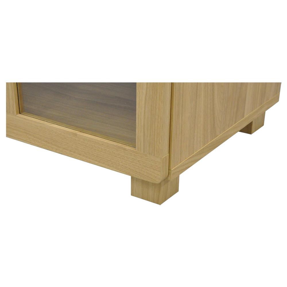 【安定感のある、しっかりとした脚】
しっかりとした脚部が全体を安定させ、床との間に空間を作ることで、お掃除も楽に行えるようデザインされています。