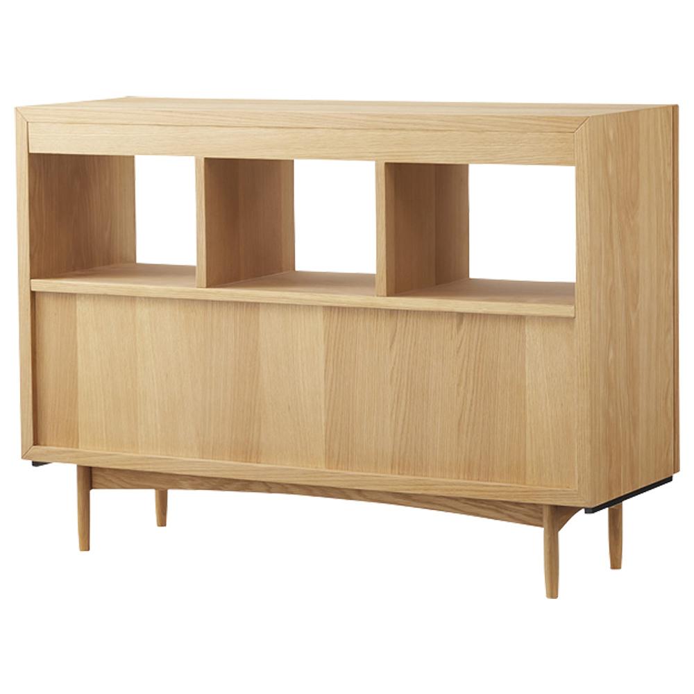 【360度美しい佇まい】背面まで丁寧に仕上げられたデザインは、お部屋の間仕切りとしても活躍。どこから見ても絵になる、洗練された空間を創造します。