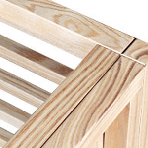 【タモ材の風合いが生きる】
自然の木目を活かしたナチュラル仕上げは、木のぬくもりをそのままに、お部屋全体を心地よい雰囲気で包み込みます。