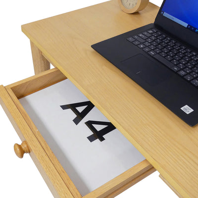 A4書類が収納可能な引出が付いており、ご自宅でのお仕事用やお子様の勉強机としても汎用性の高い机です。