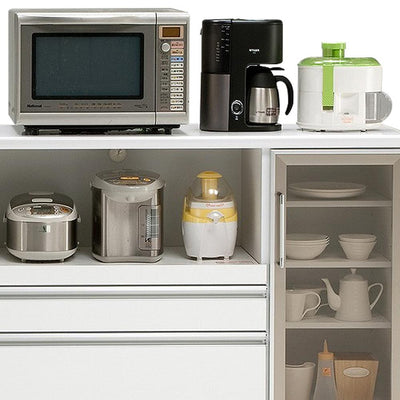 【キッチン周りの整理に】多数の収納スペースにより、キッチン周りの整理に役立ちます。