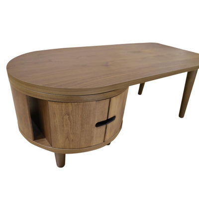 【デザイン性の高いセンターテーブル】ウォールナット材の深い色合いと木目の質感が高級感を引き立てます。